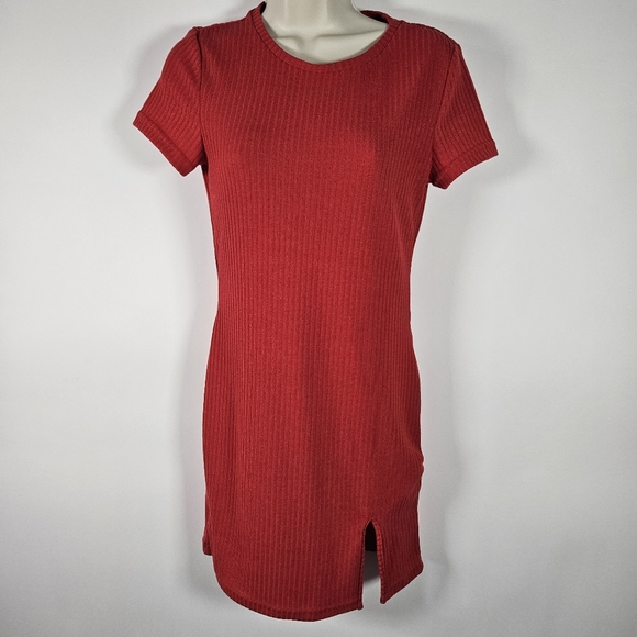 SHEIN Dresses & Skirts - Shein Dress Red Size 6 Medium Bodycon With Front Slit New Without Tags